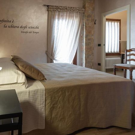 Отель Borgo Petrarca Аркуа-Петрарка Экстерьер фото