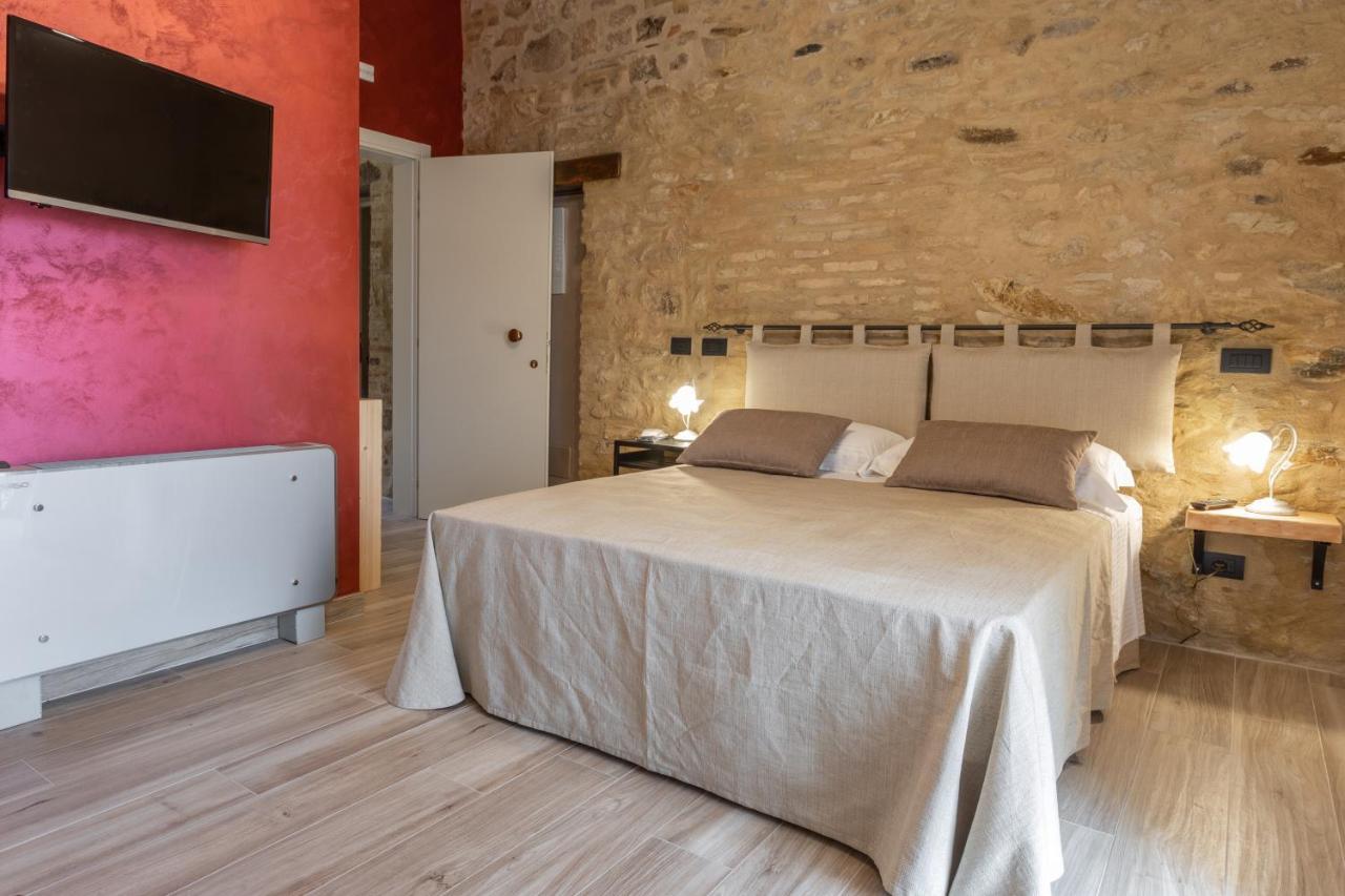 Отель Borgo Petrarca Аркуа-Петрарка Экстерьер фото